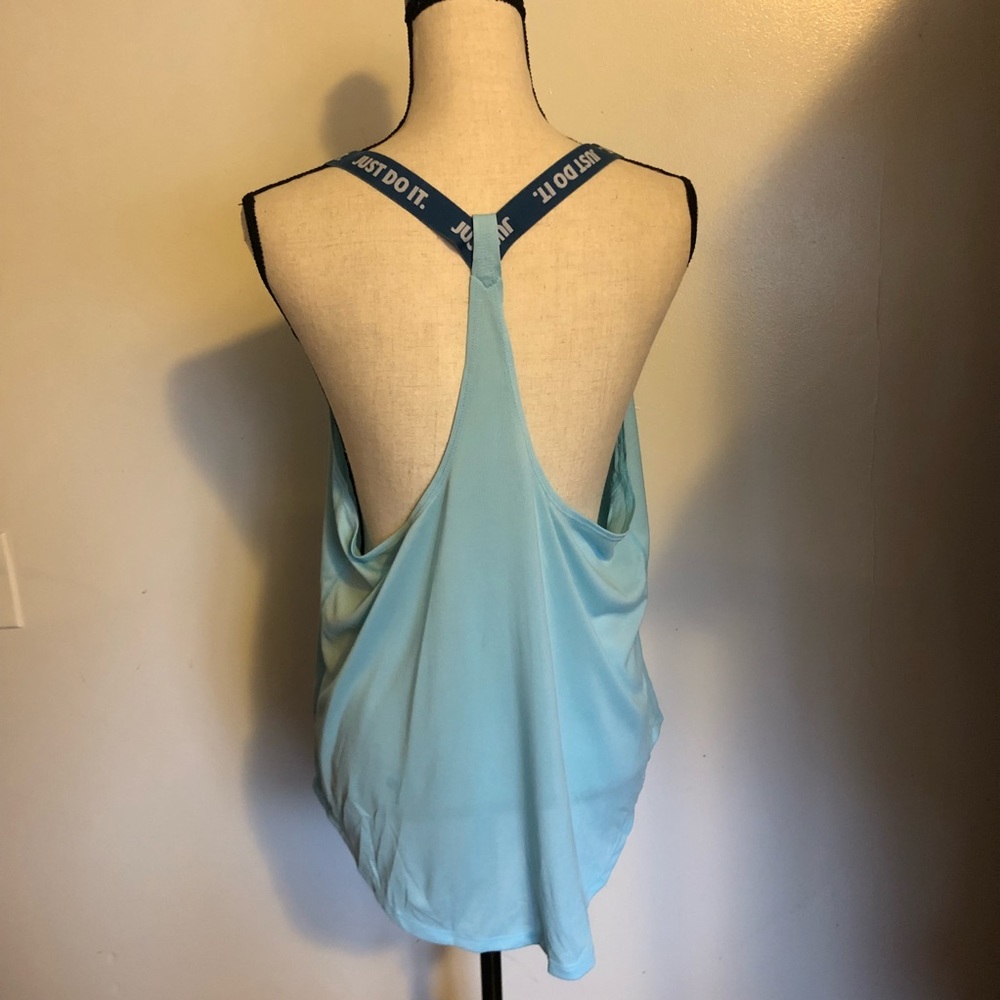 Nike tank large NWT